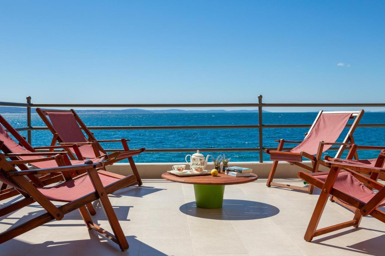 Blue Lagoon Beach Apartments Дуги-Рат Экстерьер фото